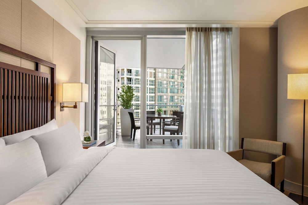 Suite, 1 Bedroom, Balcony