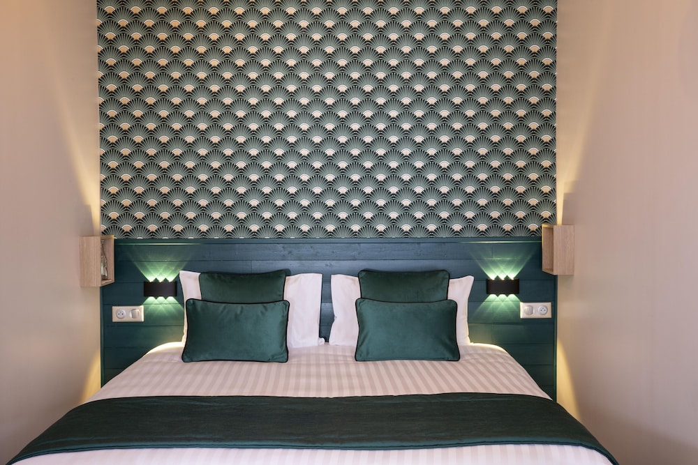 Superior Double Room - Photo 9