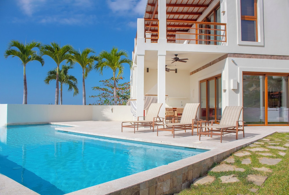 Villa, 5 Bedrooms, Private Pool photo 1