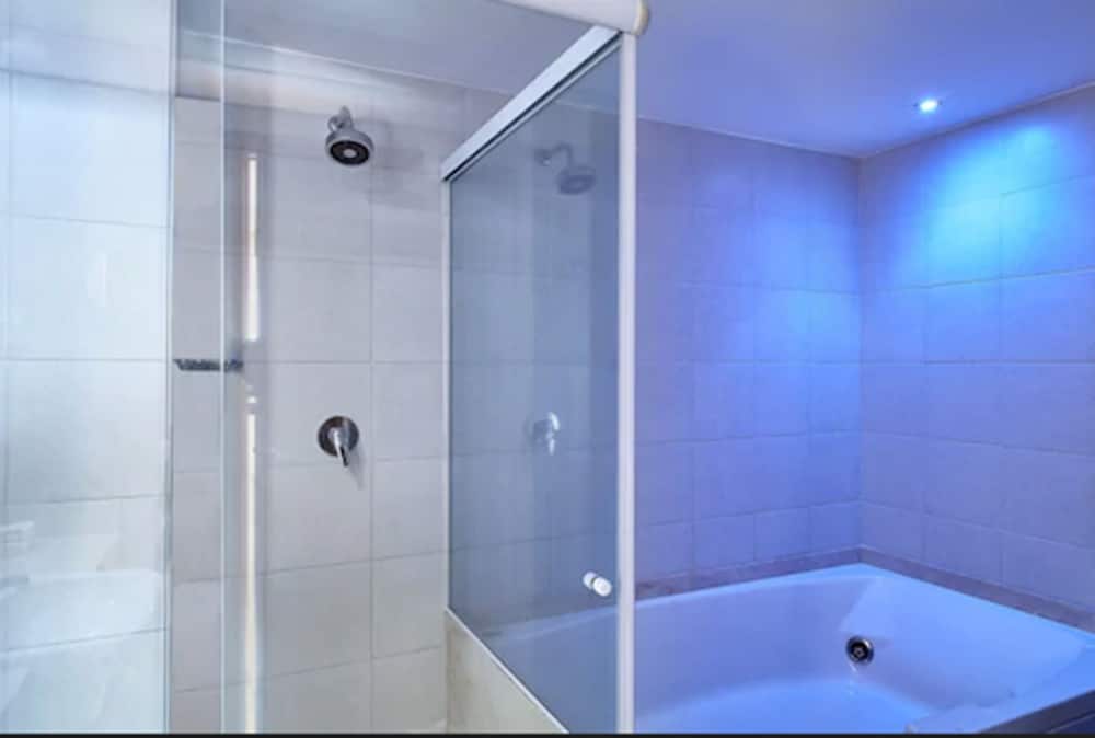Club Suite, 1 Bedroom (Club Level) - Photo 4