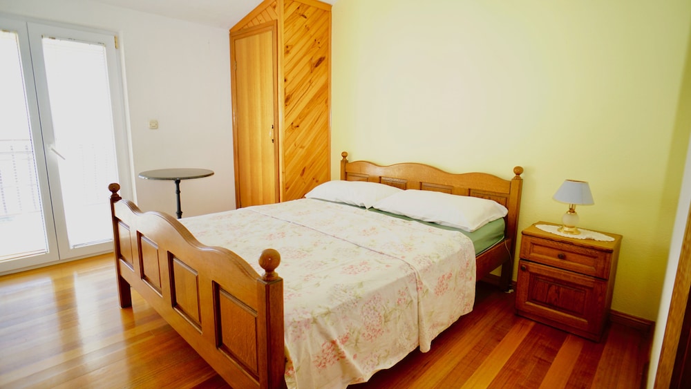 Basic Apartment, 1 Bedroom, Sea View, Sea Facing photo 2