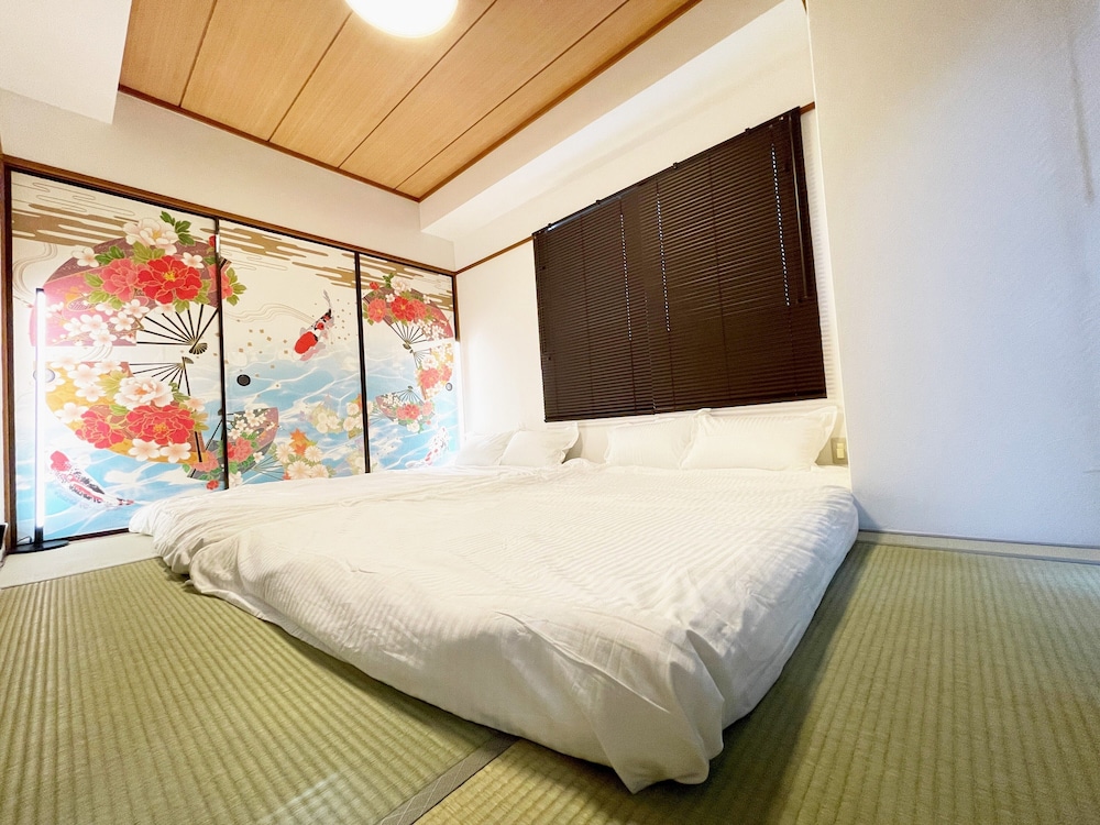 Basic Apartment photo 1