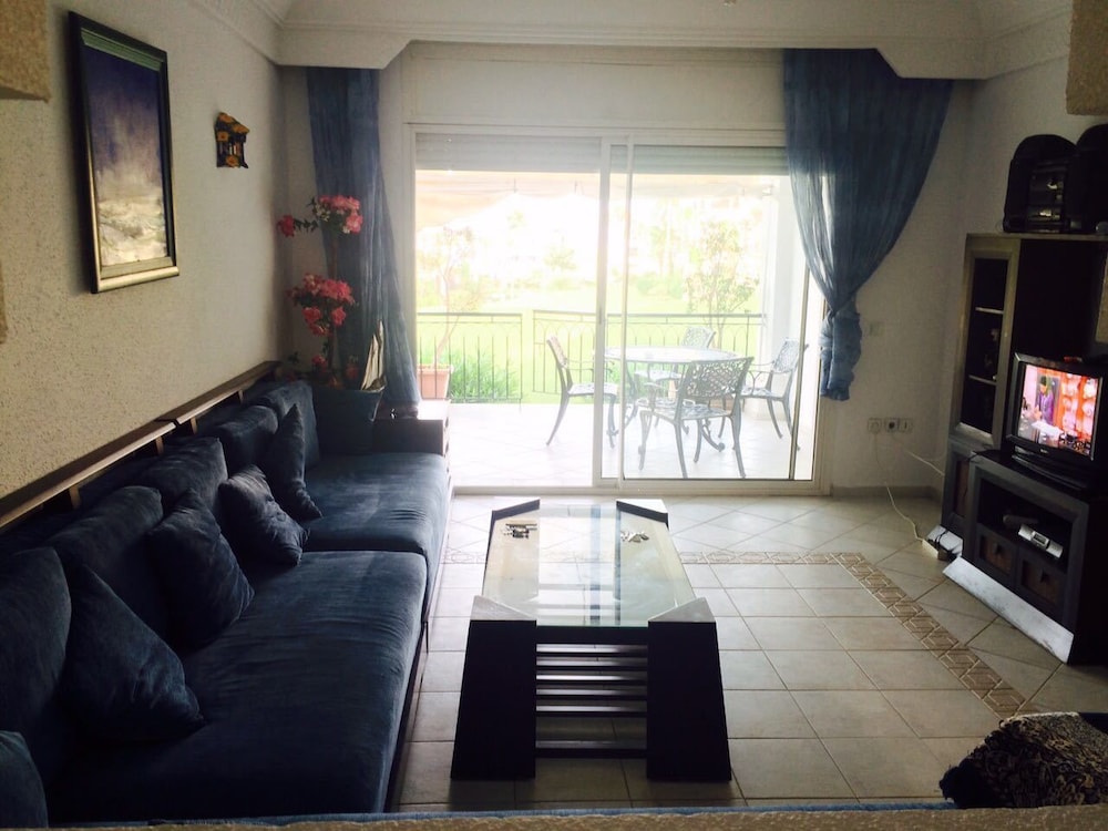 Apartment, 2 Bedrooms, Garden View photo 1