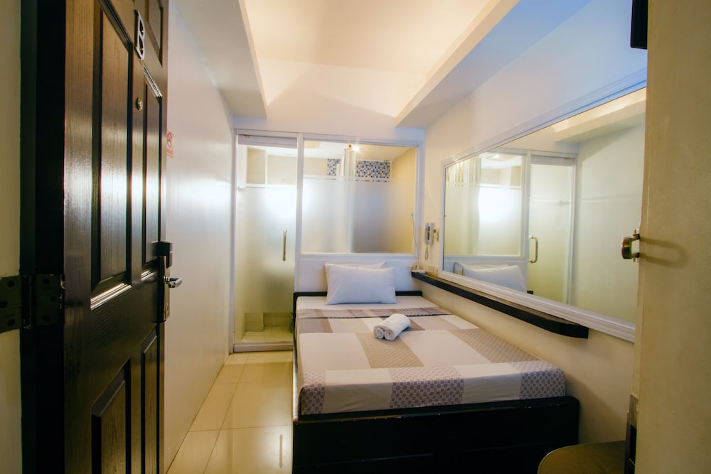 Standard Semi Double Room