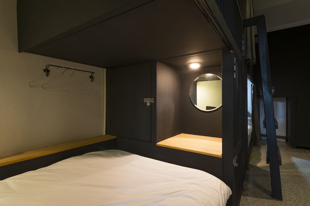 8 Beds Female Dormitory photo 2