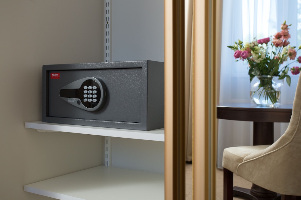 Suite, 1 Bedroom photo 3