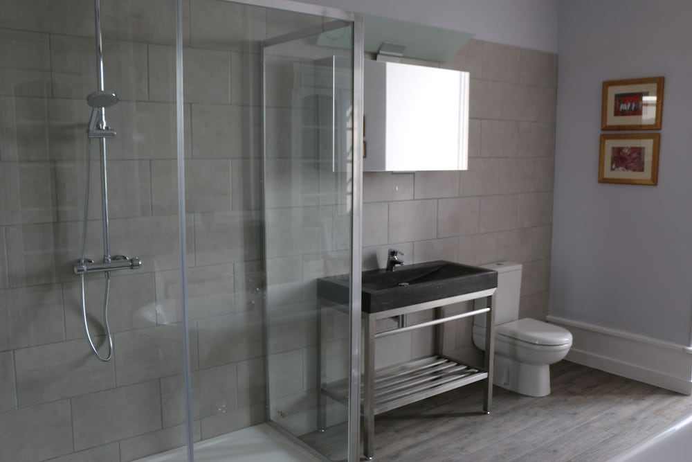 Superior Double Room, 1 King Bed, Bathtub photo 2
