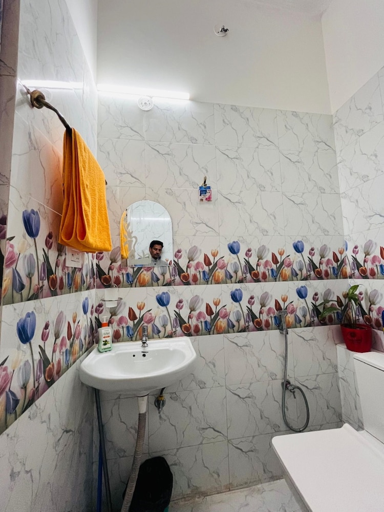 Deluxe Studio Suite - Photo 4