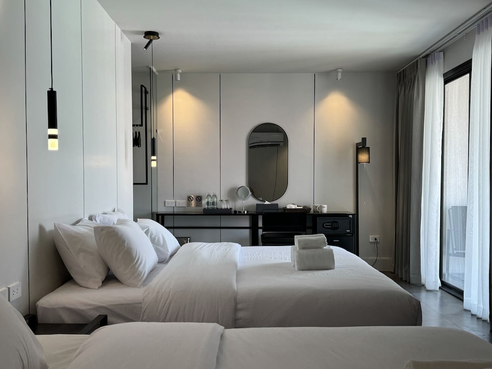 Family Quadruple Room - Photo 6