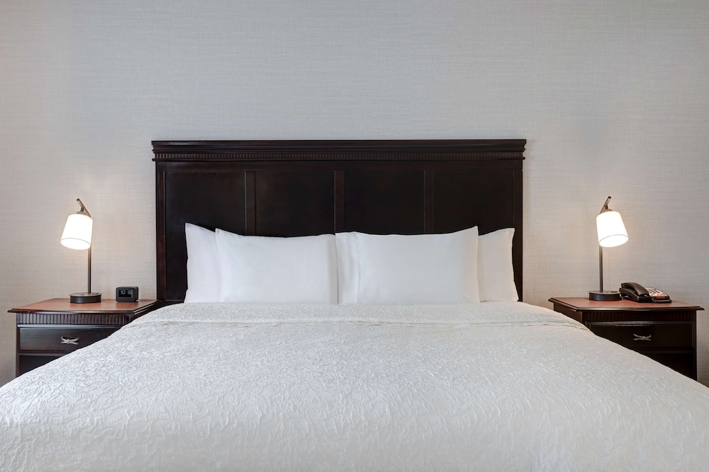 Studio, One King Bed, Non-Smoking - Photo 3