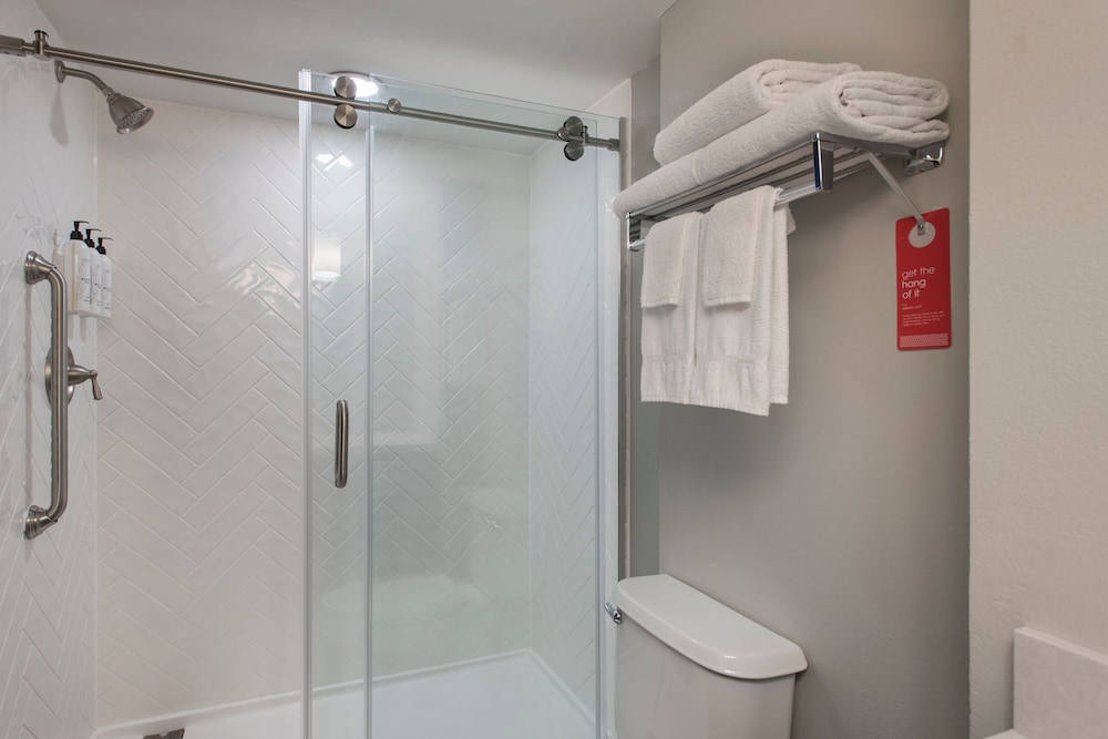 Suite, 2 Queen Beds - Photo 3