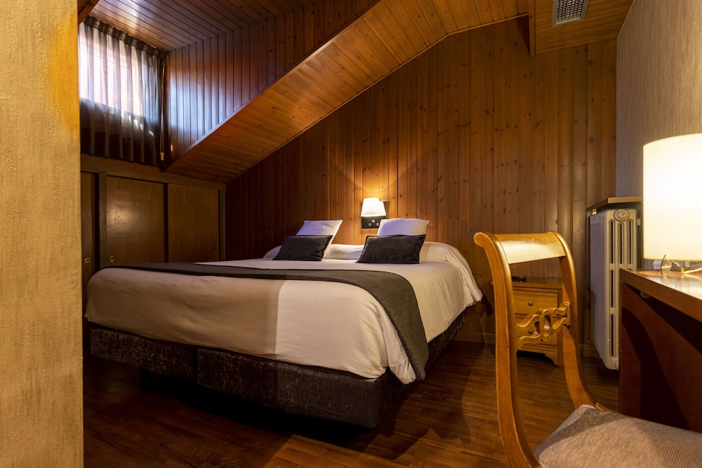 Double Room - Photo 4