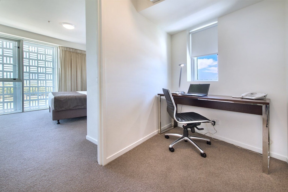King Deluxe Apartment, River View photo 2