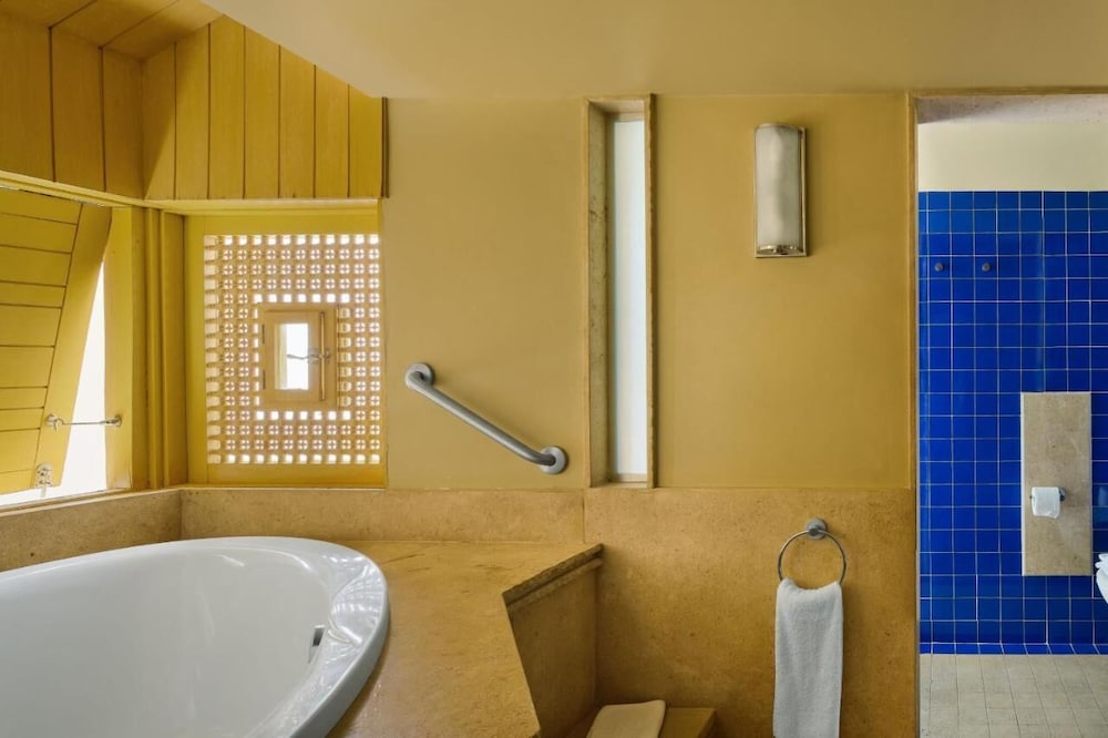 Deluxe Double Room, Balcony, Sea View photo 3