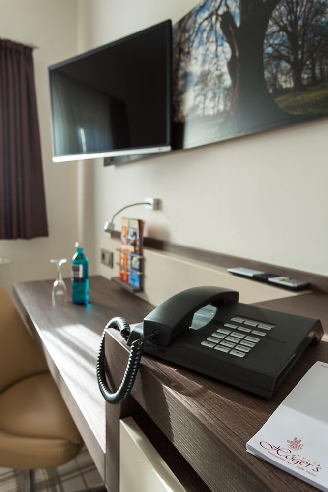 Deluxe Double Room, Private Bathroom photo 2