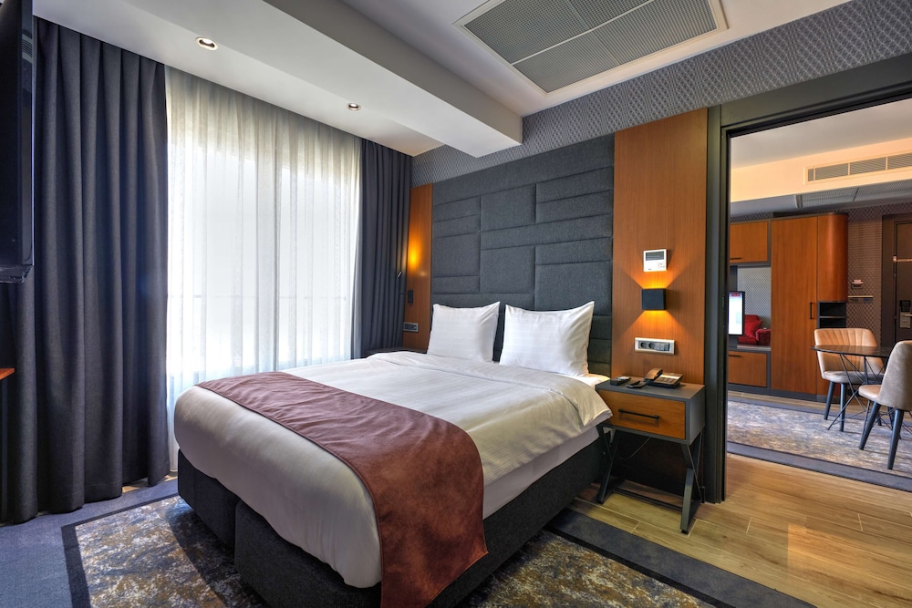 Premium Room, 1 Bedroom, Non Smoking, Kitchenette - Photo 1