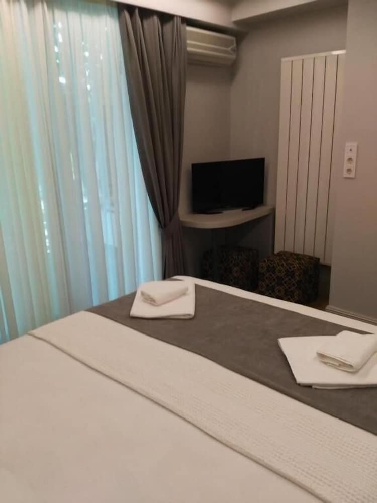 Superior Room, 1 Queen Bed, Non Smoking, Garden View photo 2