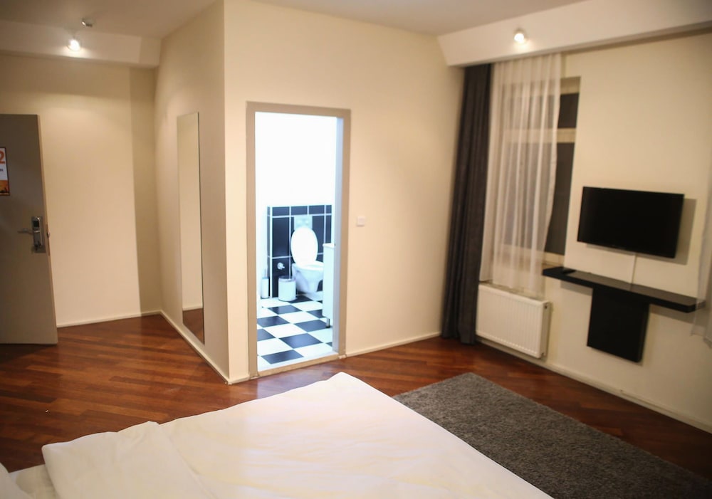 Deluxe Double Room photo 2