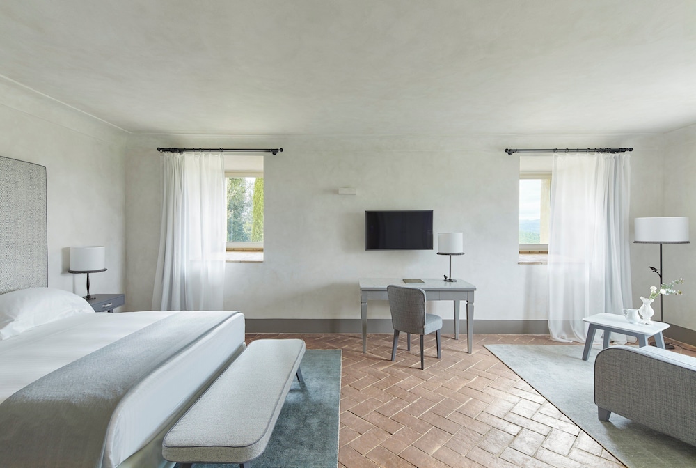 Suite, Multiple Beds (Como) photo 2