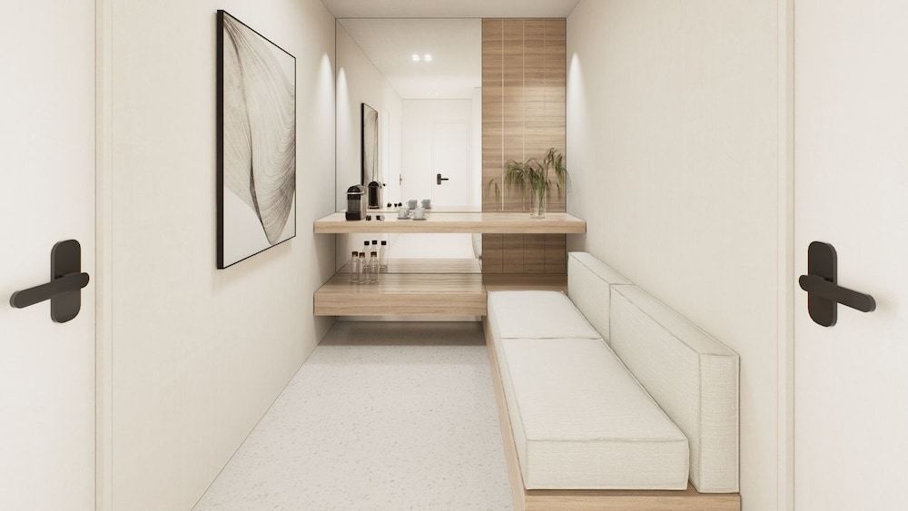 2 Bedroom Family Room - Photo 4