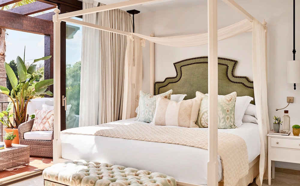 Suite (Mediterranean)