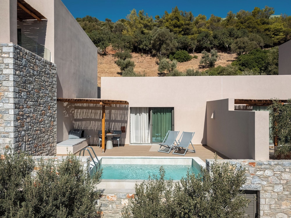 Junior Suite, 1 King Bed with Sofa bed, Private Pool, Sea View photo 3