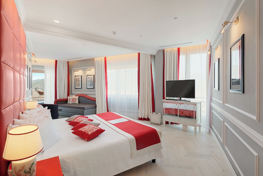 Suite Deluxe, terrazzo, vista mare parziale (Portovenere)