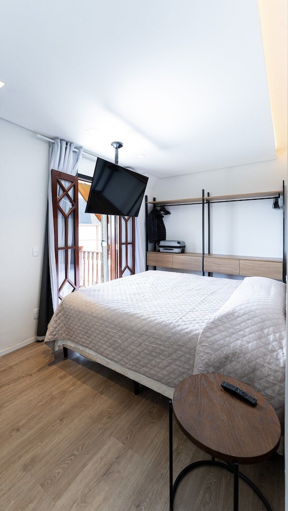 Apartment photo 3