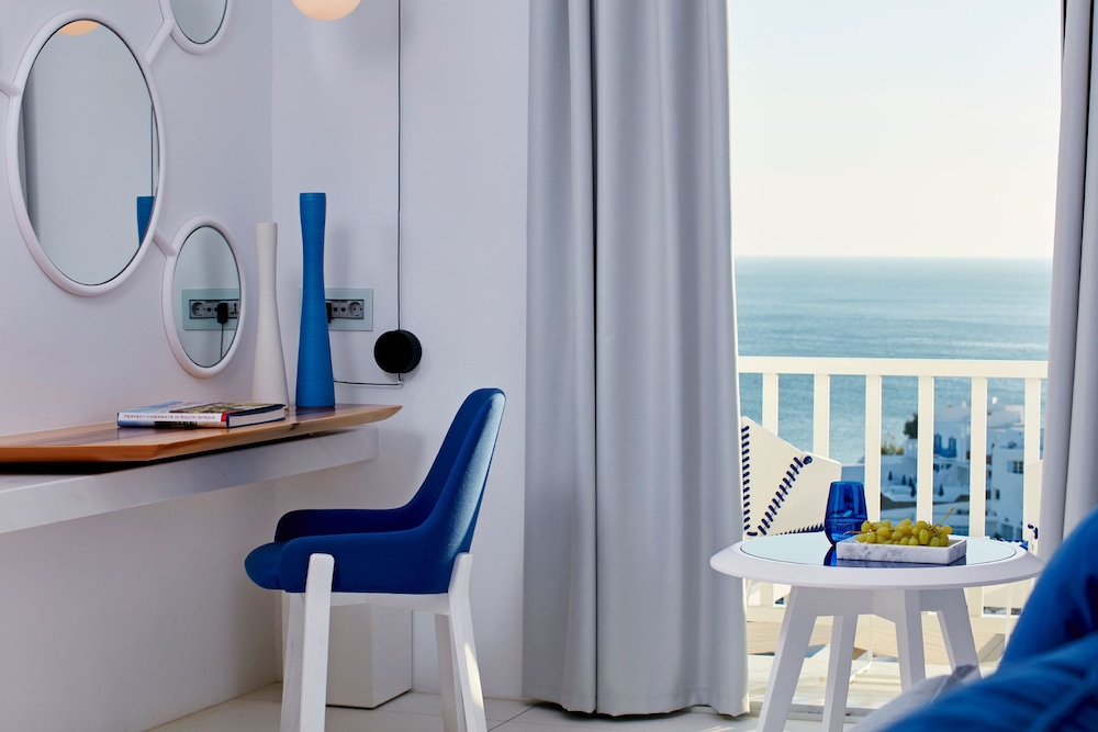 Room, Sea View (True Blue) - Photo 7