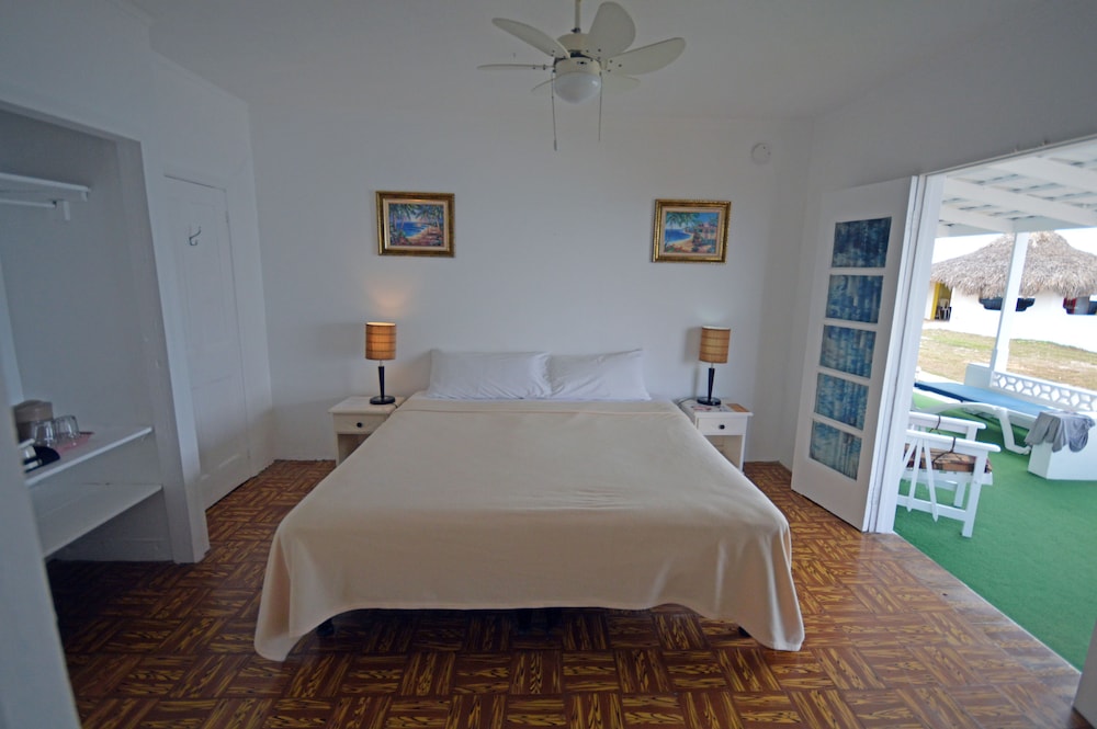 Sunset Dream Villa, Ocean View, 3 Bedroom, 3 Bath, 2 King Bed, 1 Queen photo 1