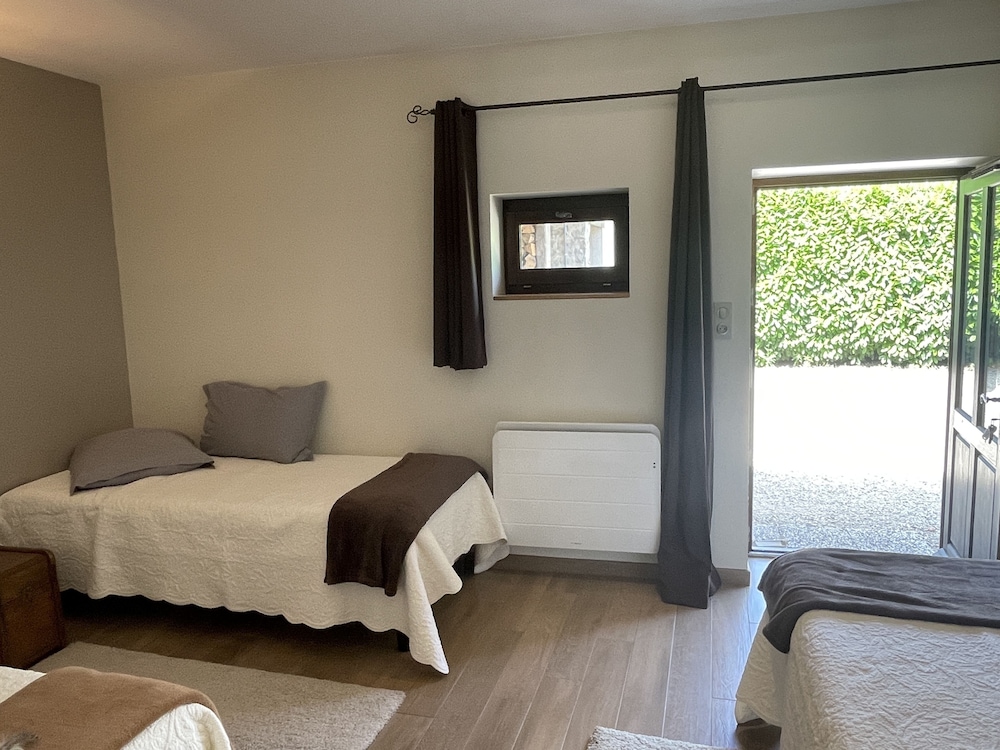 Basic Triple Room - Photo 1