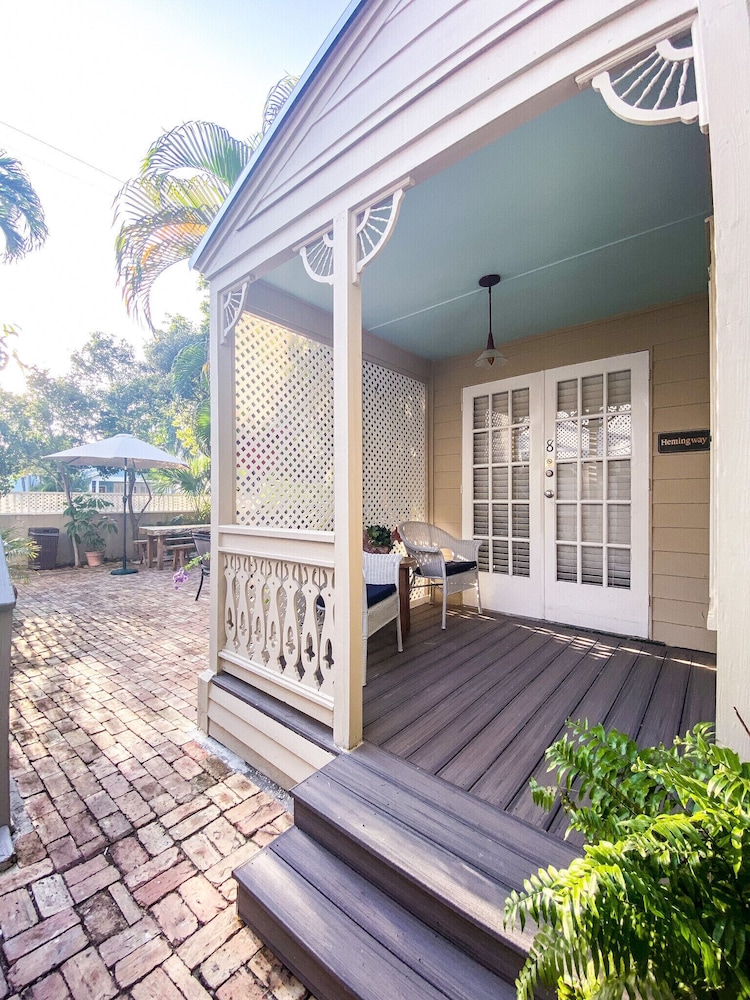 Hemingway Cottage, Stand Alone photo 3