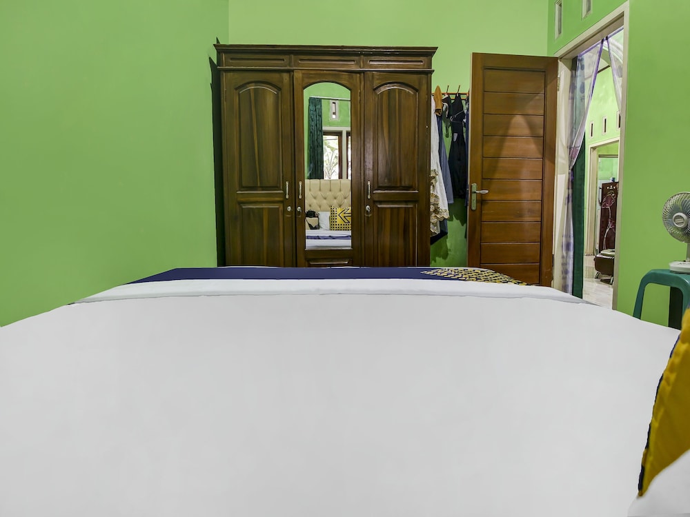 Economy Double Room - Photo 3