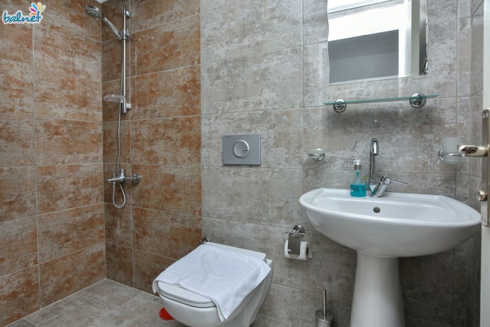 Standard Room photo 3