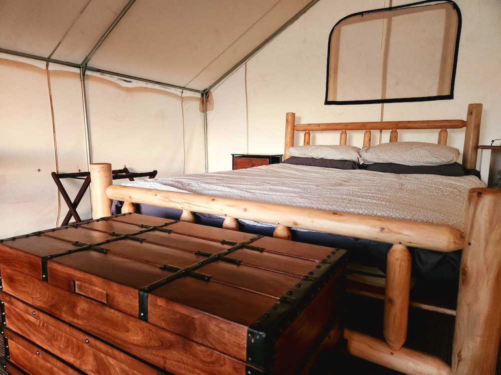 Deluxe Tent, Non Smoking, Mountain View photo 2