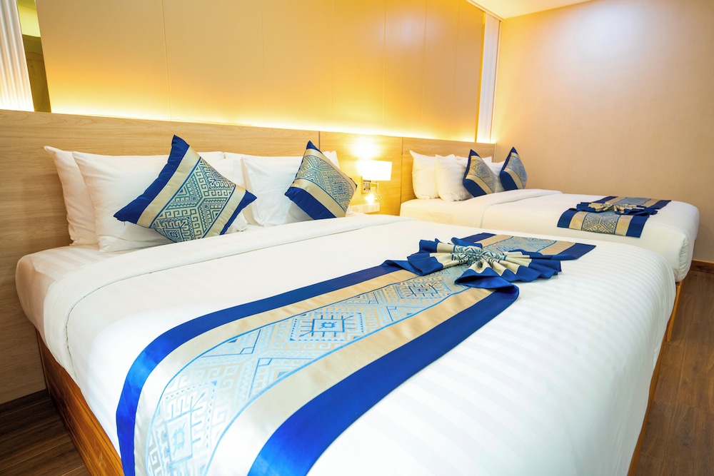 Deluxe Double or Twin Room