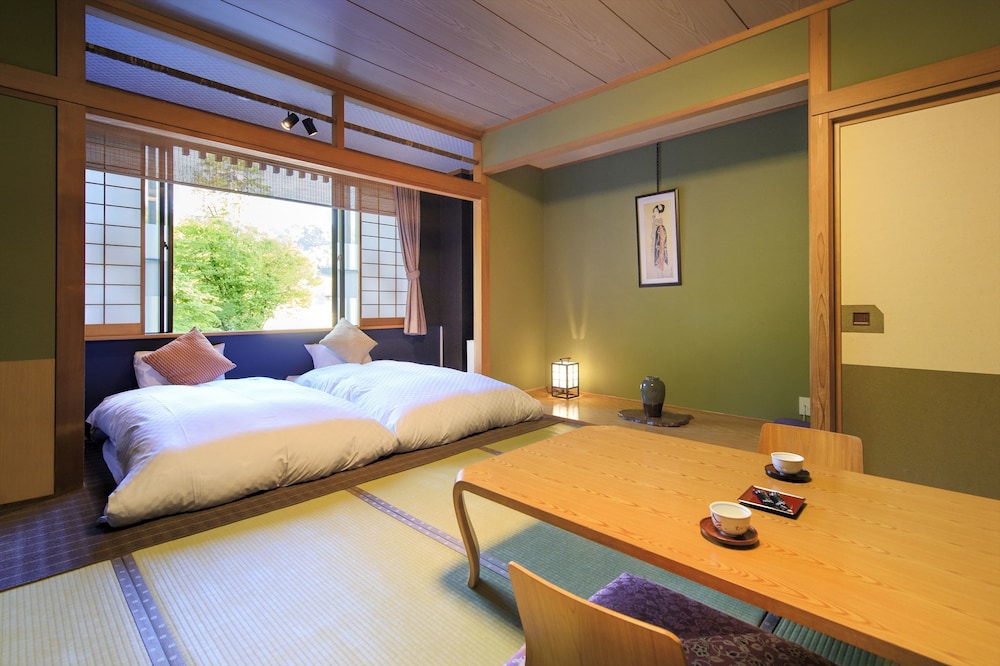 Club Room with Bathroom