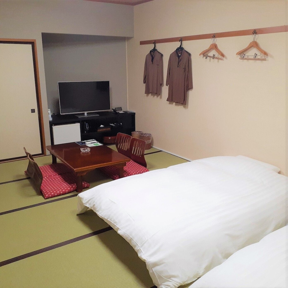 Japanese Western Style Room, Smoking (33sqm) photo 3