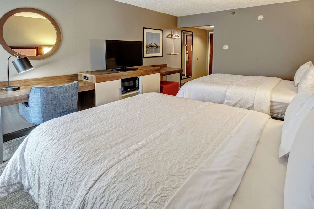 Room, 2 Double Beds, Non Smoking (with Oversized Shower)