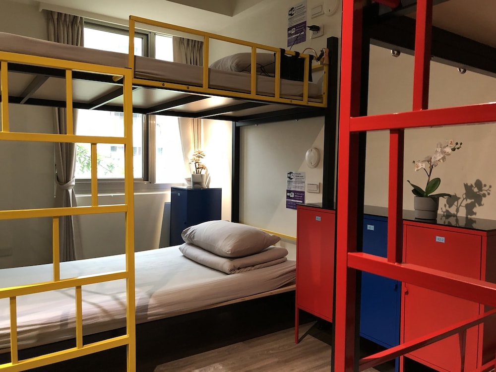 Shared Dormitory, Women only (1-4) photo 1