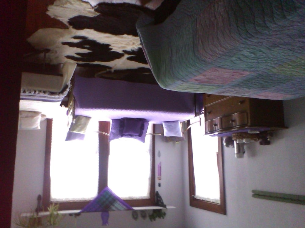 Lavender Room photo 3