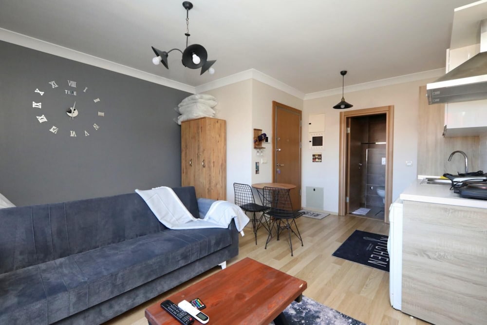 Apartment photo 2
