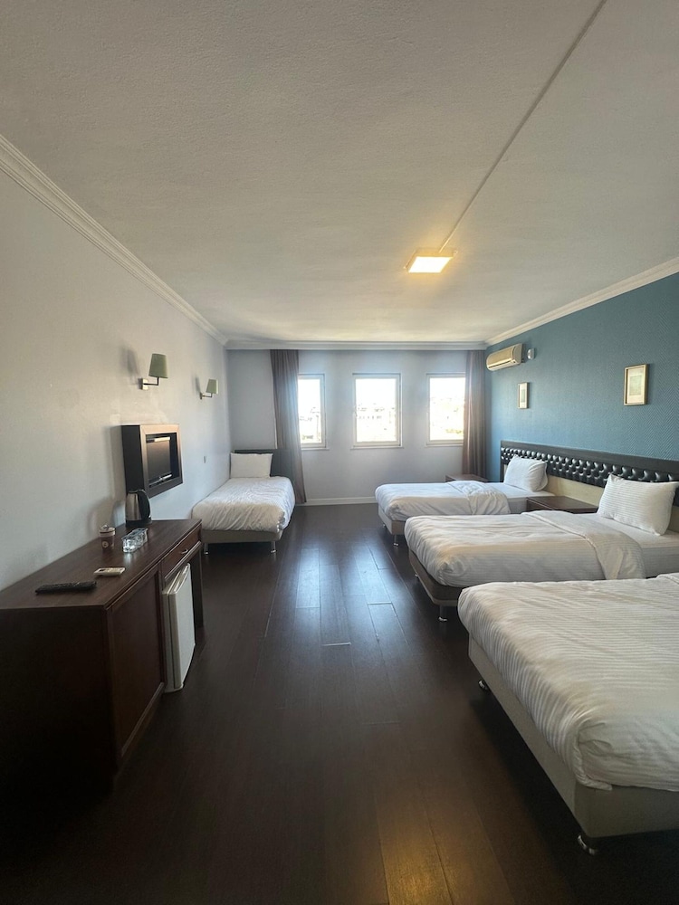 Junior Triple Room photo 2