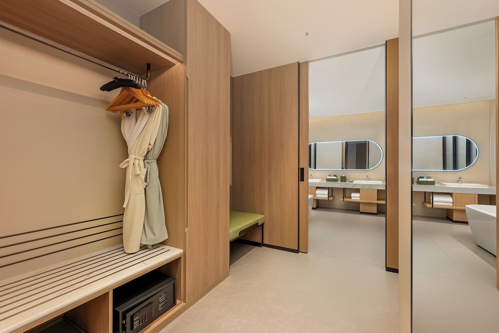 One Bedroom Family Suite