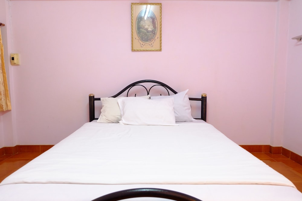 Standard Room with Air Conditioned photo 1