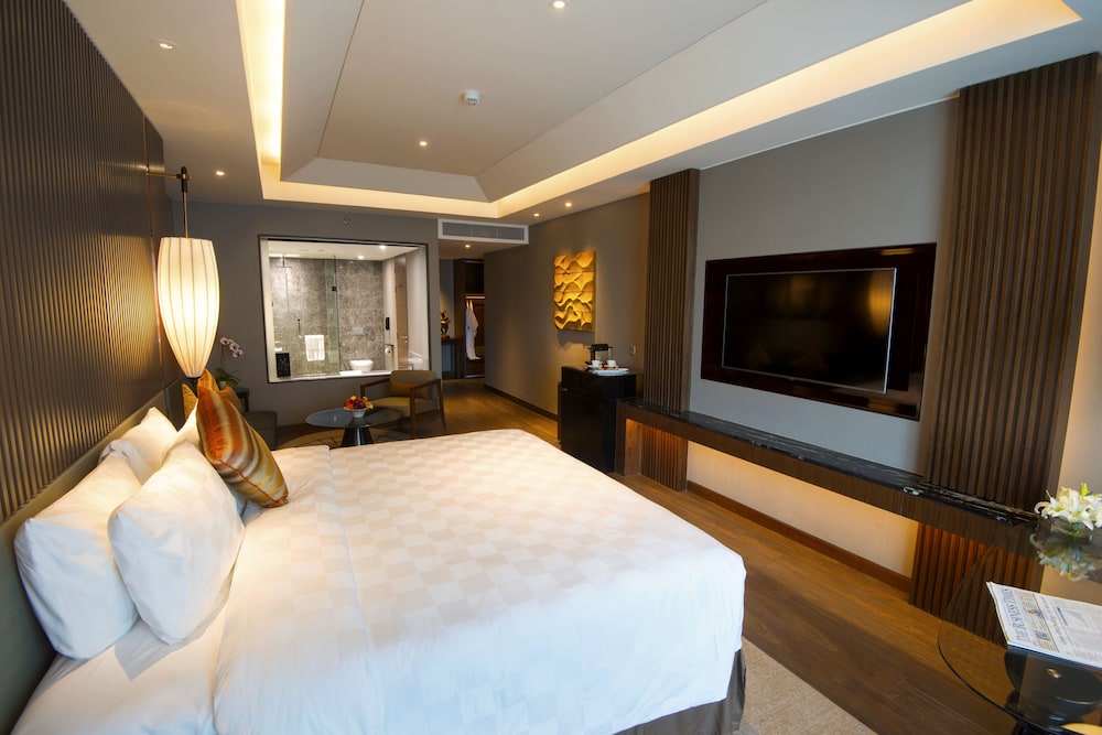 Inya Wing-Prestige Suite Single photo 2