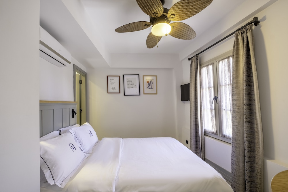 Standard Double Room - Photo 1