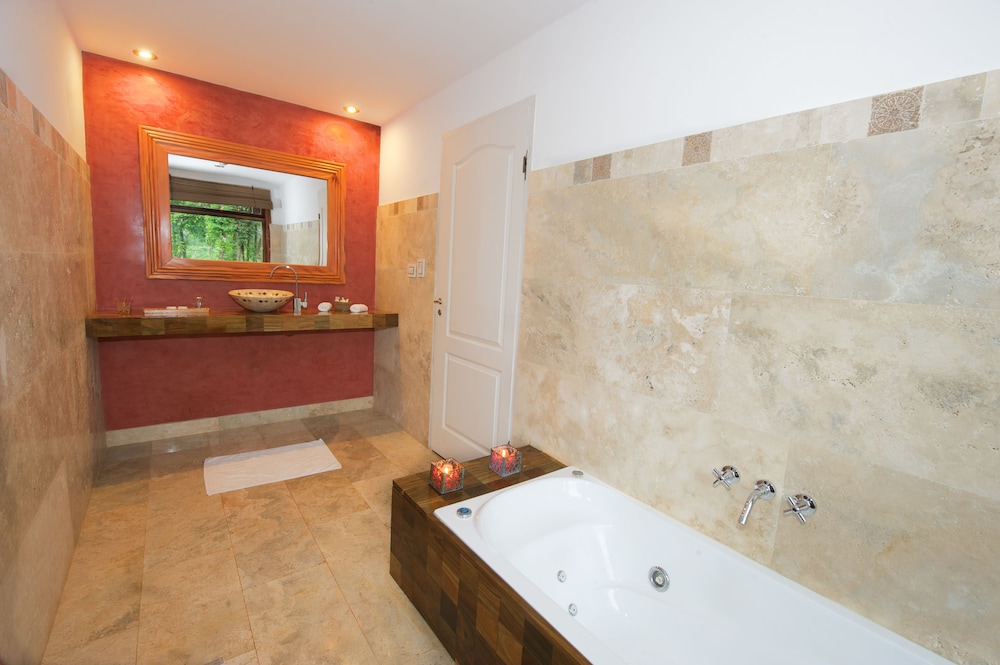 Superior Suite, 1 Bedroom, Non Smoking photo 2