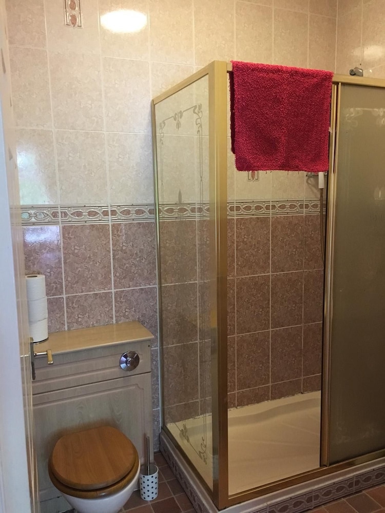 Room 2 photo 3