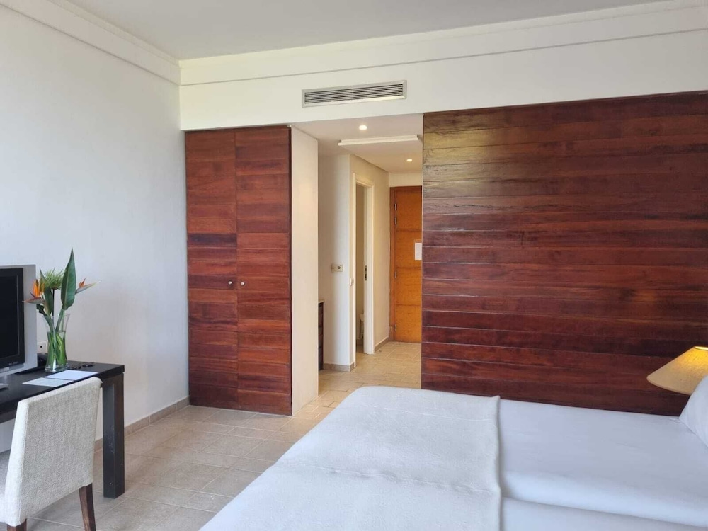 Classic Single Room